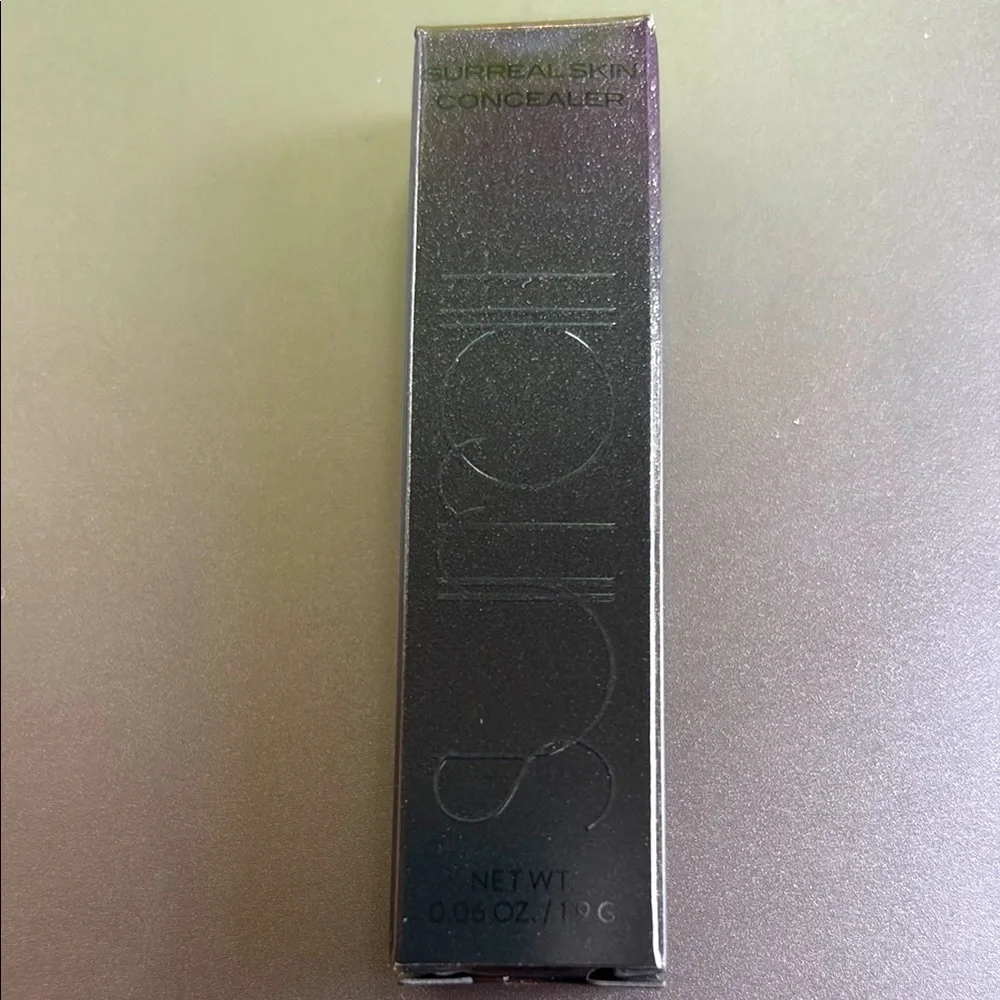 NEW Surratt Surreal Skin Concealer for Deep Skintones with Warm Undertones 08